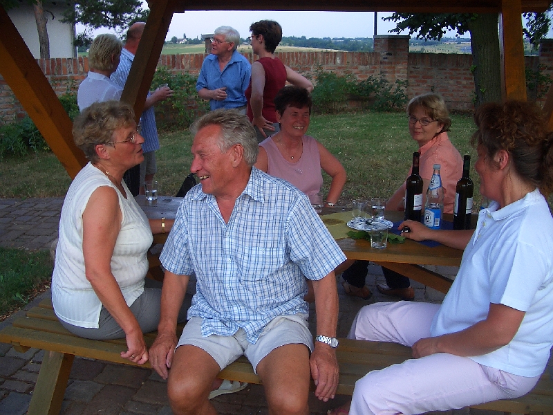 2006-07-20_Einweihung Gedenktafel an Pfarrhausmauer_04.jpg